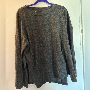 Crewneck sweater with split hem